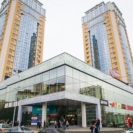 Black&White Apartment In Smart Plaza Kyiv Exterior photo