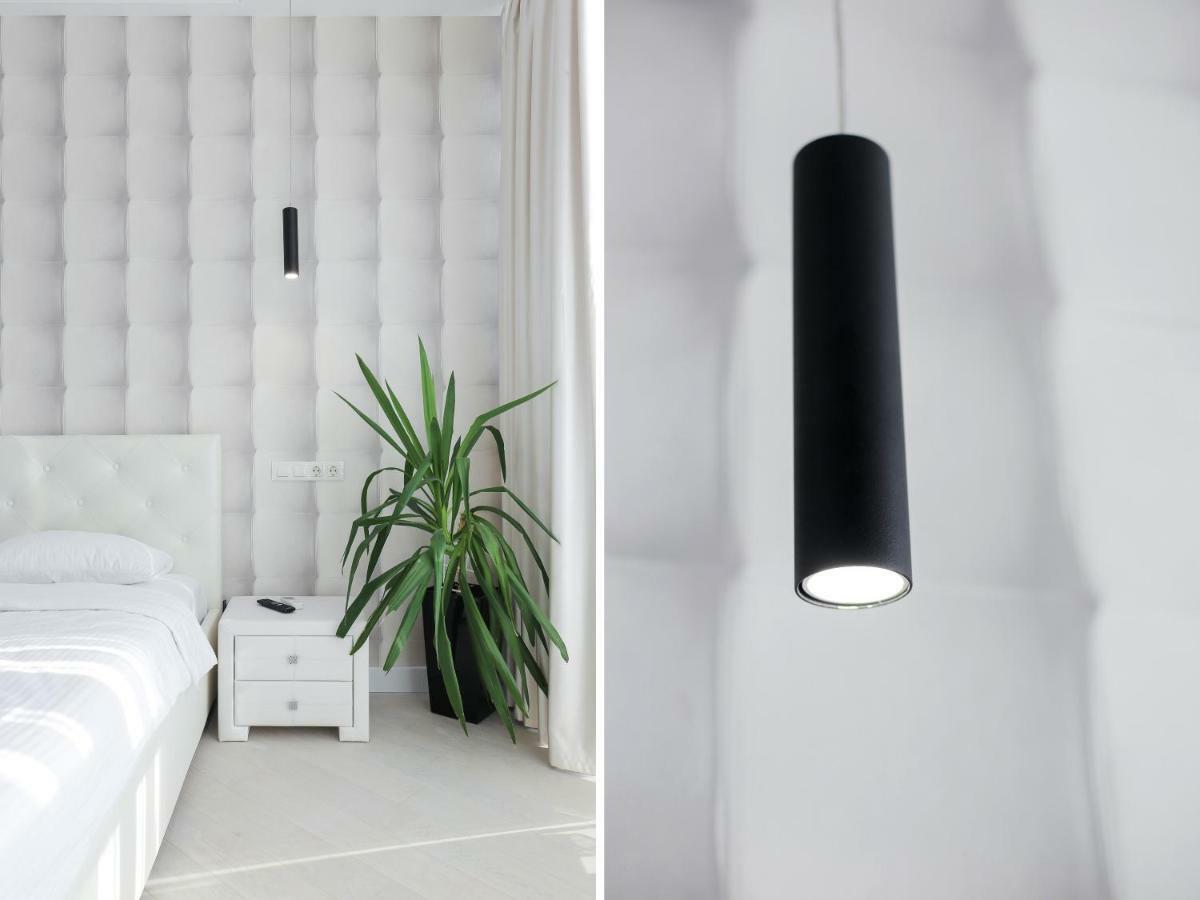 Black&White Apartment In Smart Plaza Kyiv Exterior photo